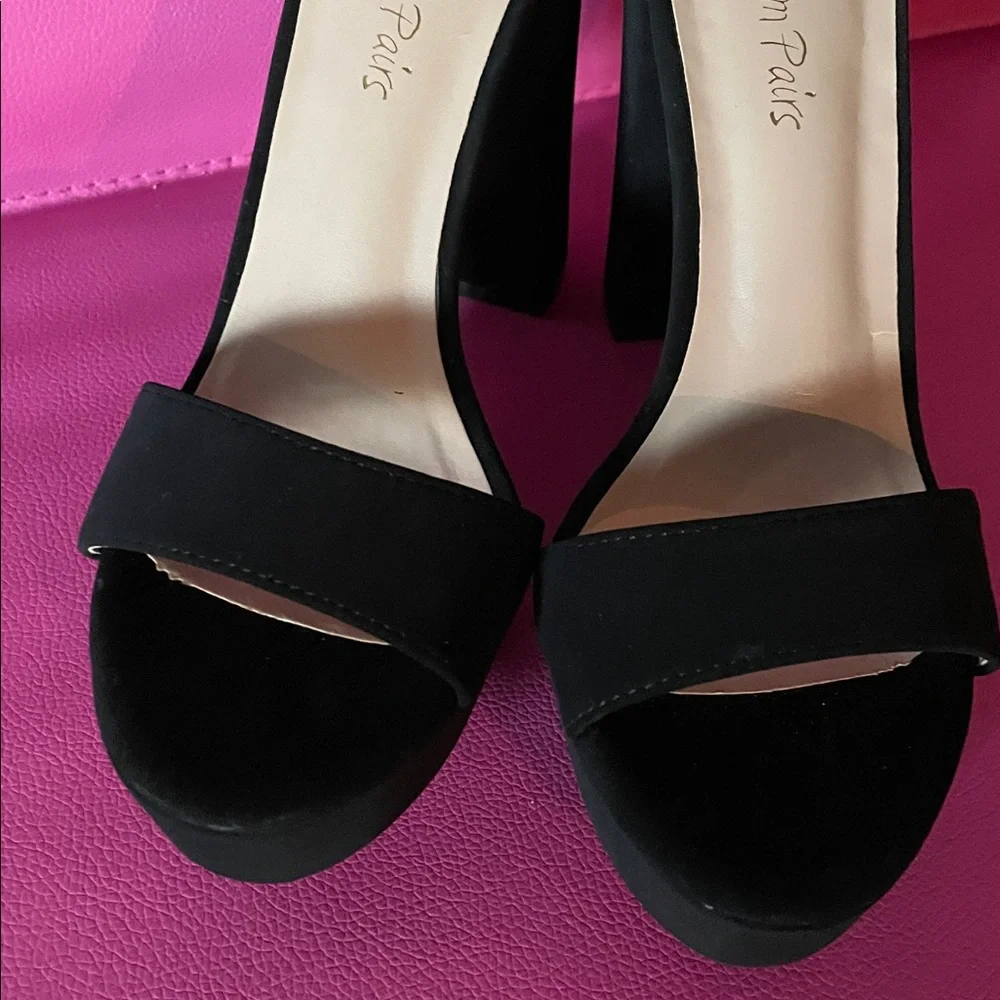 Dream Pairs Hi-Chunk Platform Pump Sandal Size 7 Black Nubuck Finish Baddie Edgy